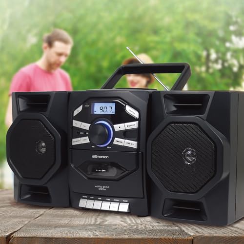 Portable CD Player Boombox with Cassette, AM/FM Radio, AUX, Detachable Speakers O121636