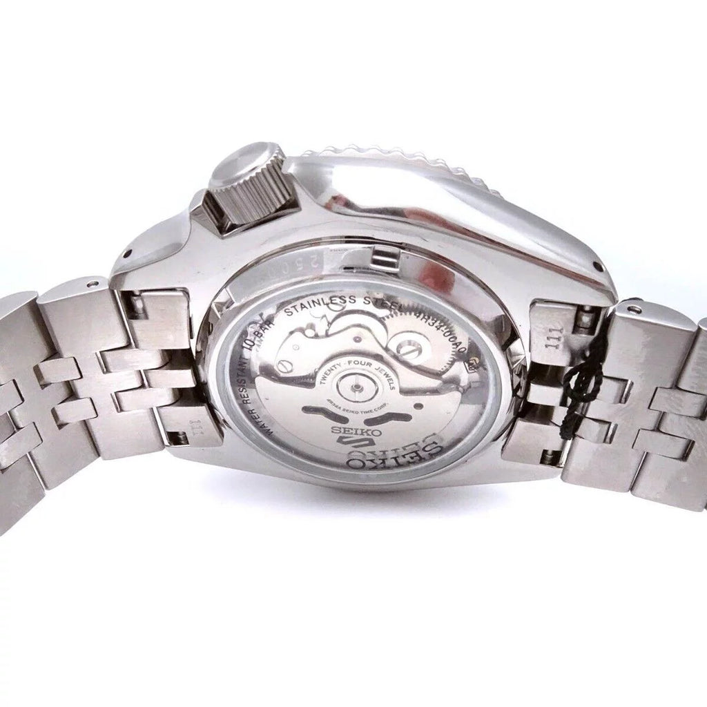 Black and Blue Bezel Watch W145