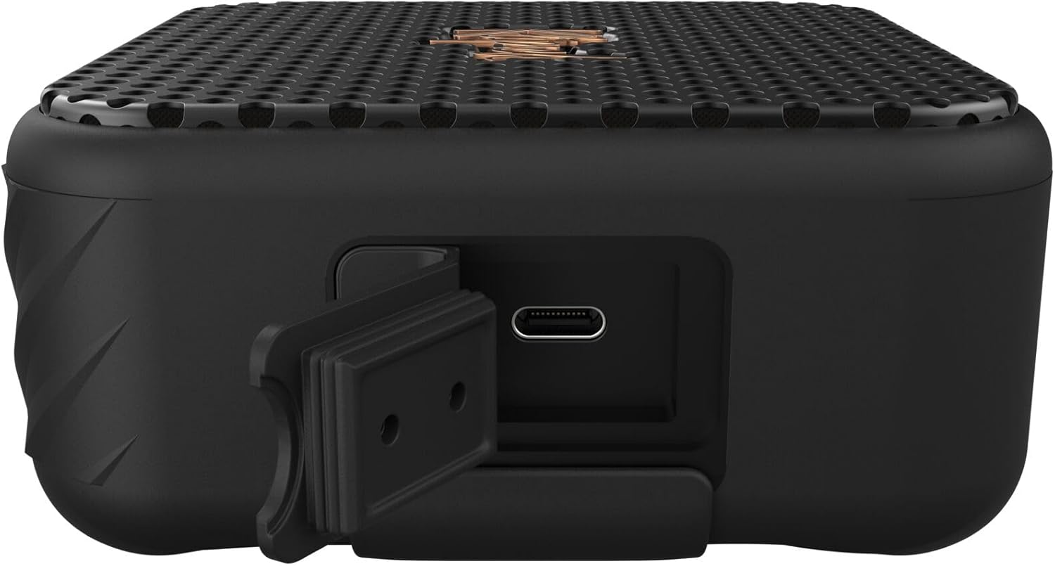 Portable Bluetooth Speaker with IP67 dust and waterproof rating, 12 hours of playtime U676