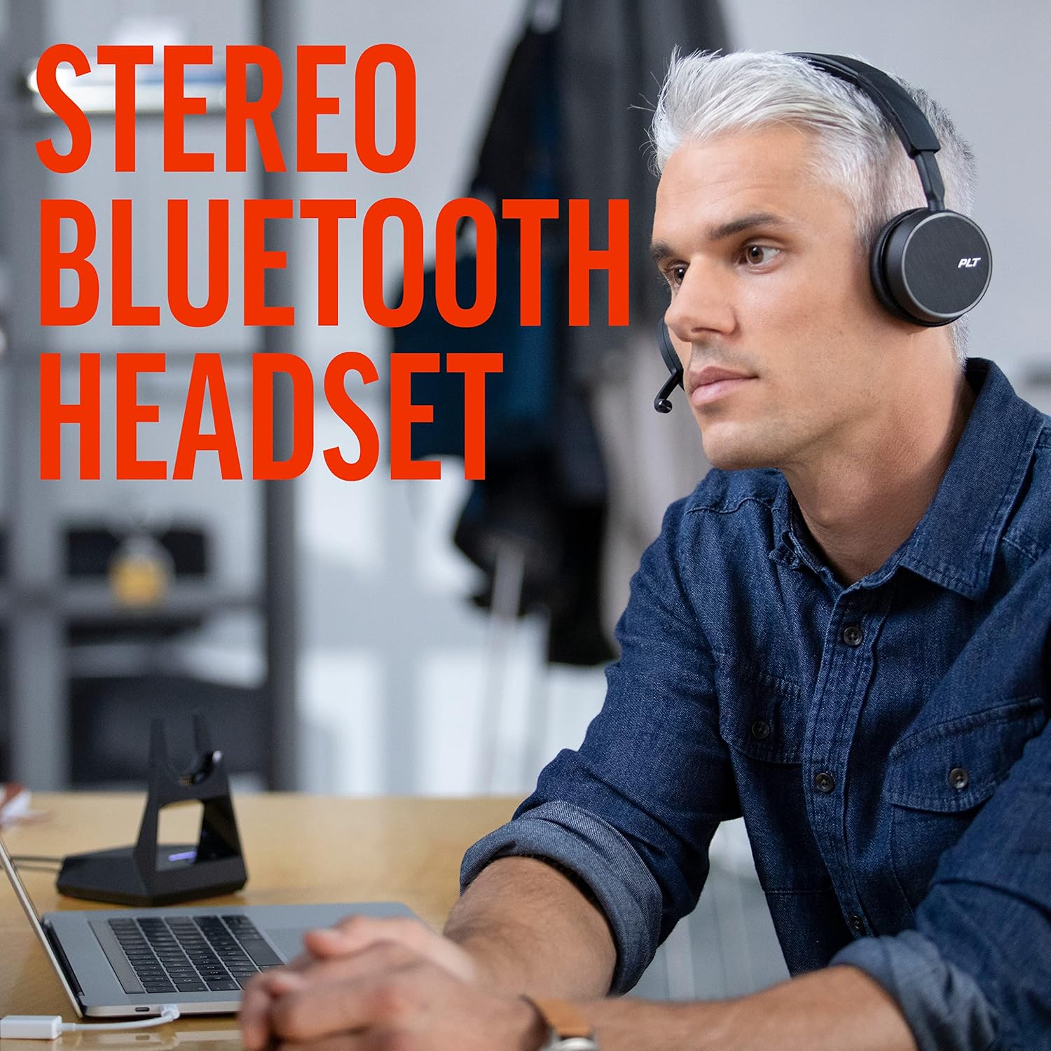 Bluetooth Single-Ear Monaural Headset with Charge Stand D6867