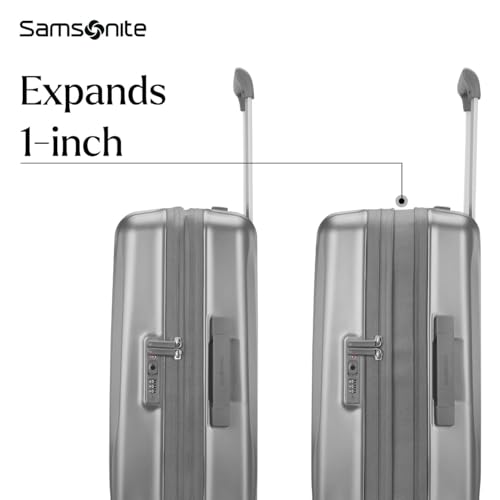 31" Lightweight Hardside Polycarbonate Checked Luggage with Spinner Wheels X979496