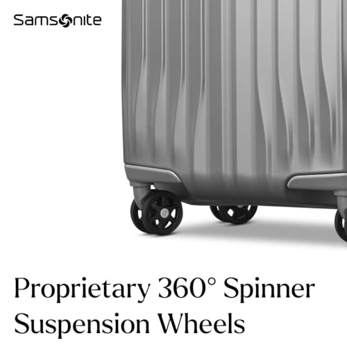 31" Lightweight Hardside Polycarbonate Checked Luggage with Spinner Wheels X979496