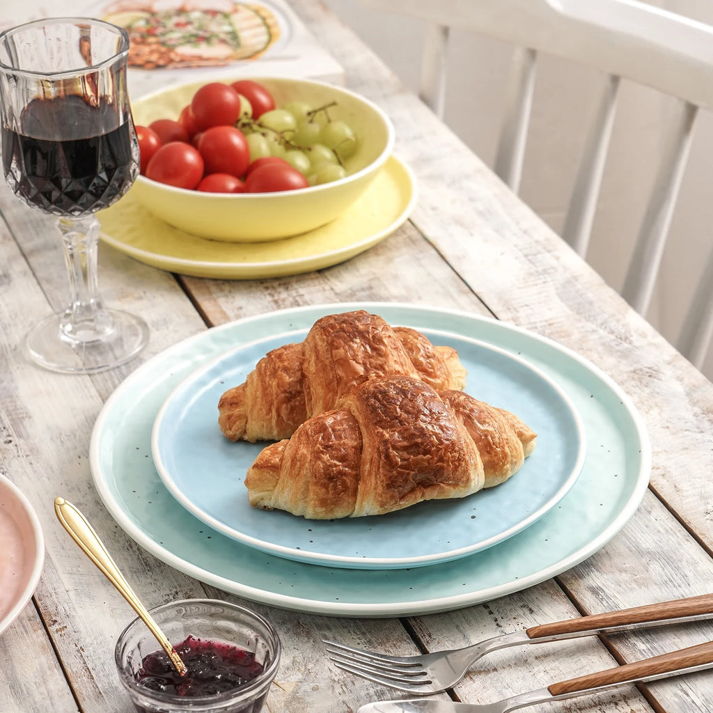 16-Piece Stoneware Dinnerware Set for 4 Y901658