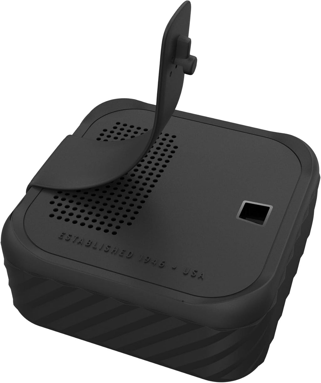Portable Bluetooth Speaker with IP67 dust and waterproof rating, 12 hours of playtime U676