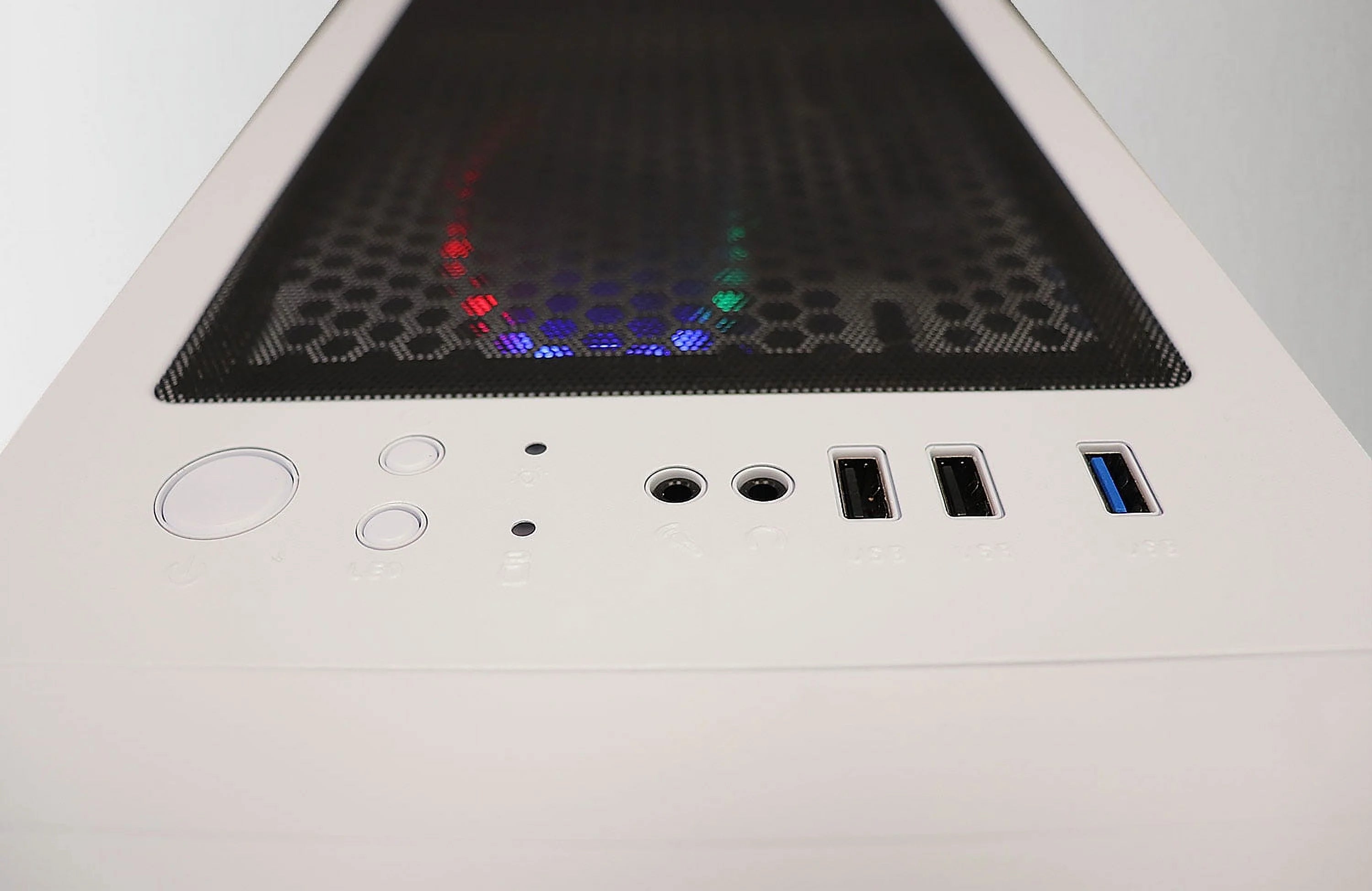 White Intel Core i5 3.40GHz GeForce GTX 650 8GB RAM 1TB HDD WiFi RGB Lighting Windows 10 Pro Gaming PC Desktop Computer B1549