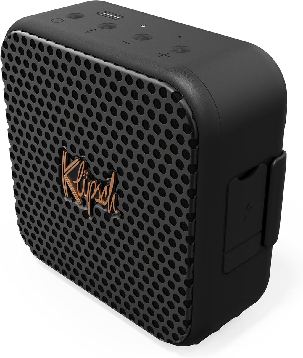Portable Bluetooth Speaker with IP67 dust and waterproof rating, 12 hours of playtime U676