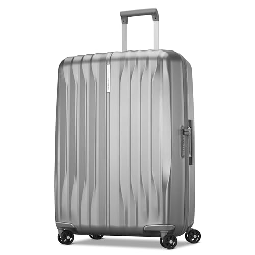 31" Lightweight Hardside Polycarbonate Checked Luggage with Spinner Wheels X979496