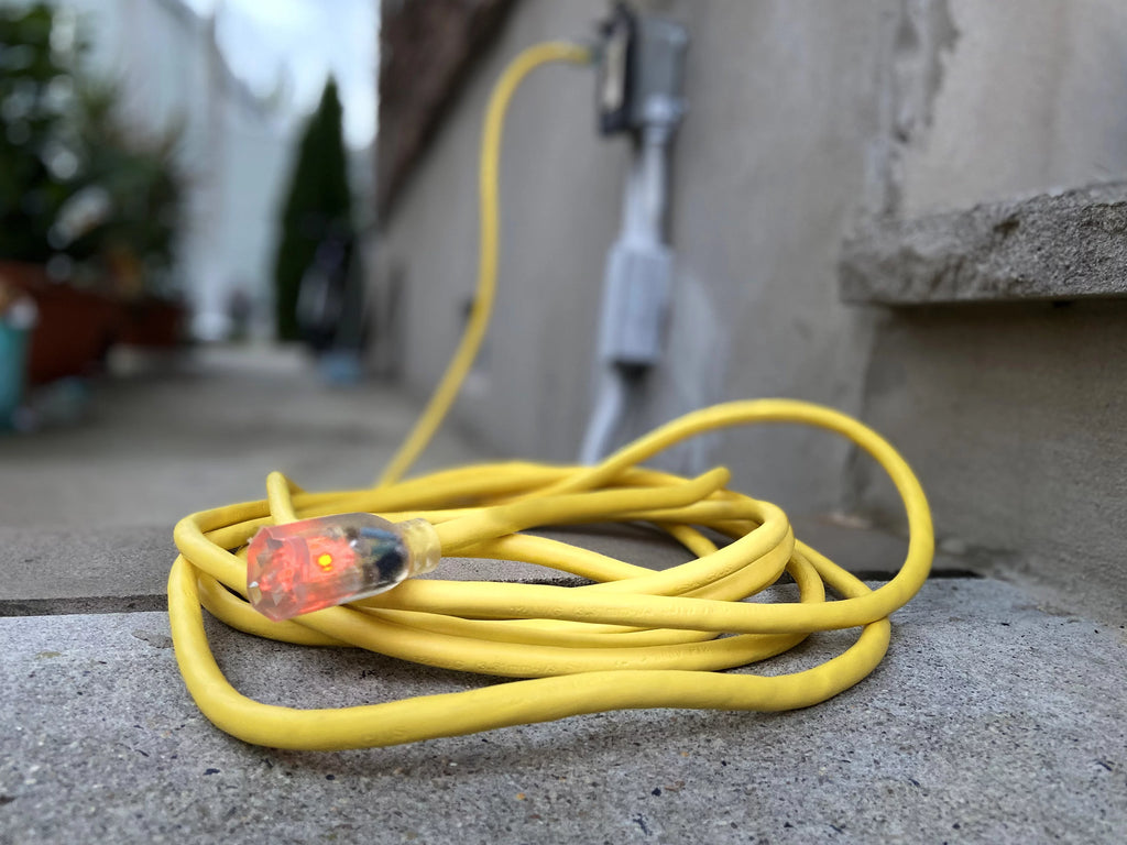 Yellow SJTW 15A Lighted Cord Set X162
