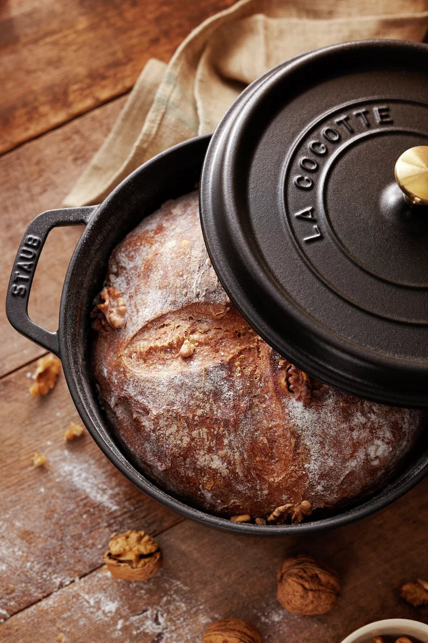 Matte Black Cast Iron 4-Qt Round Cocotte G3802