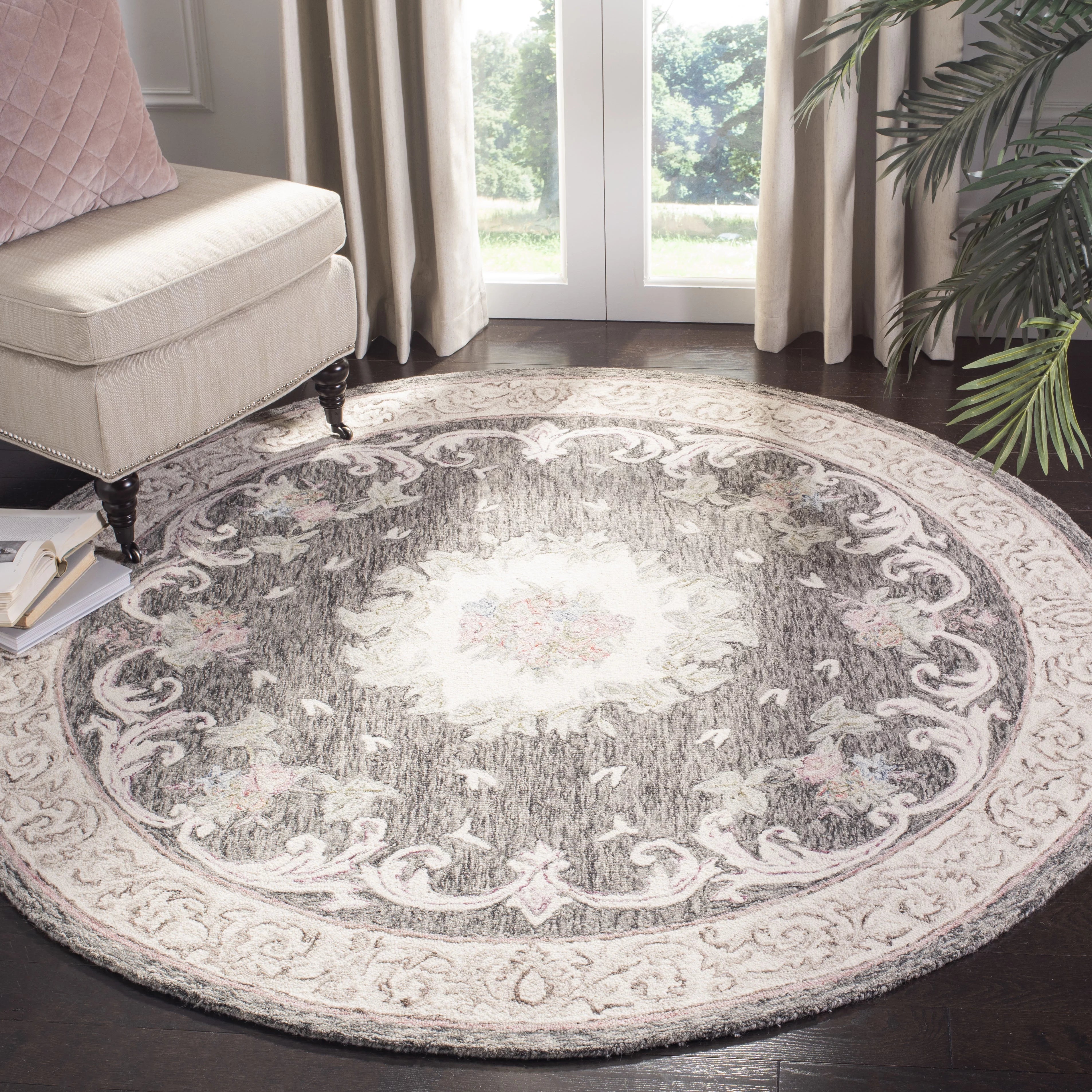 Ivory Charcoal Rug O6169