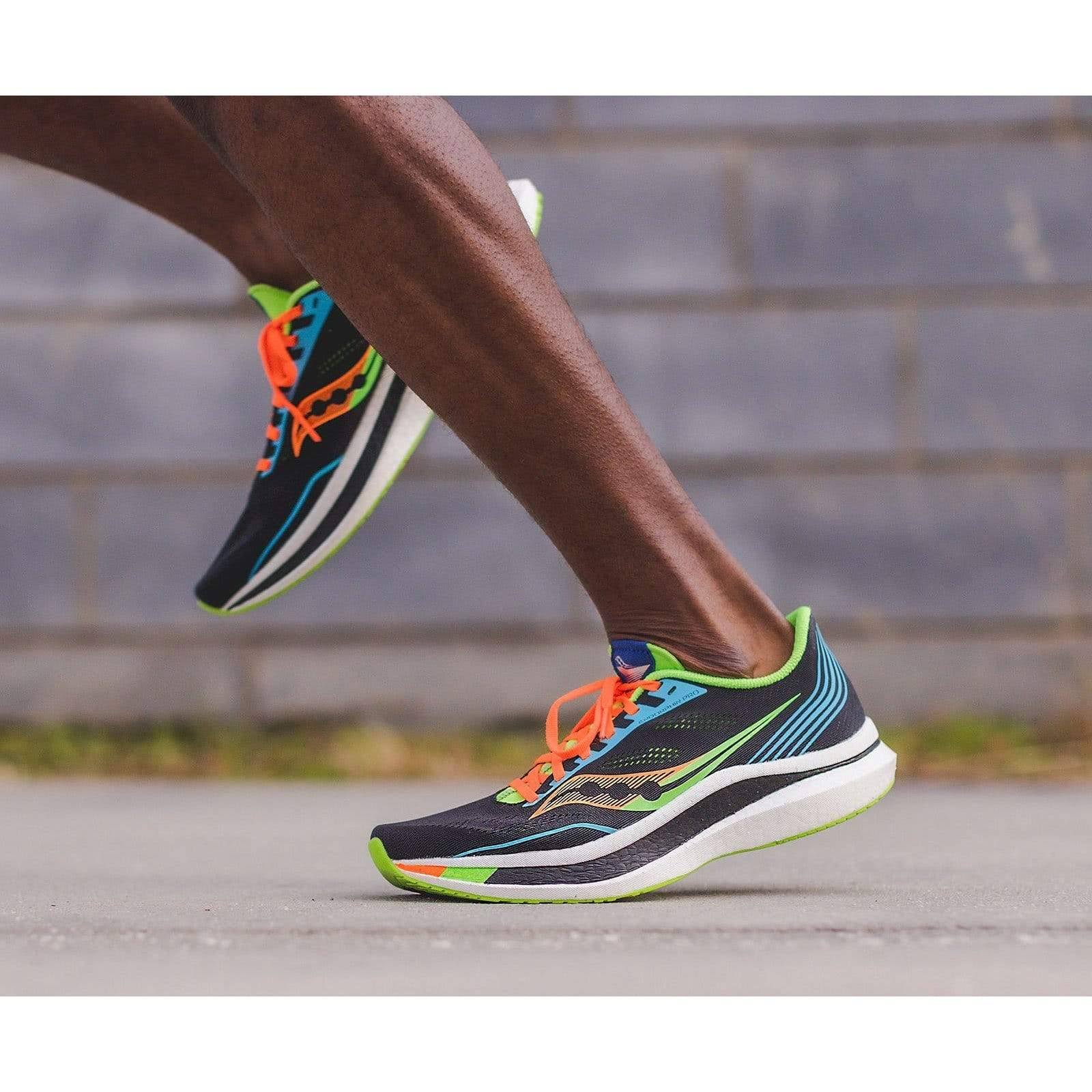 Future Black Men's Running Shoes D308893