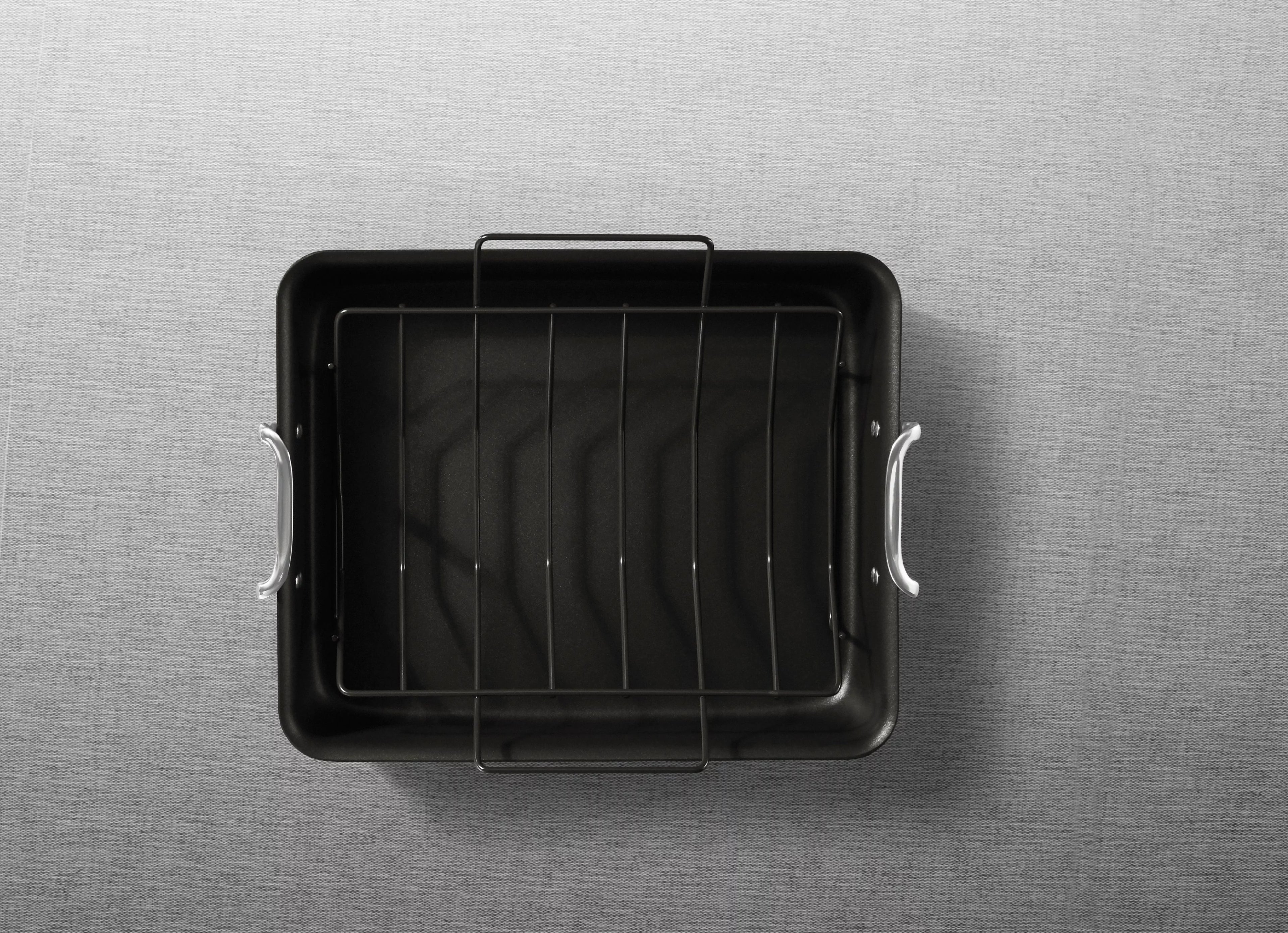 16-Inch Nonstick Roaster with Rack P9953