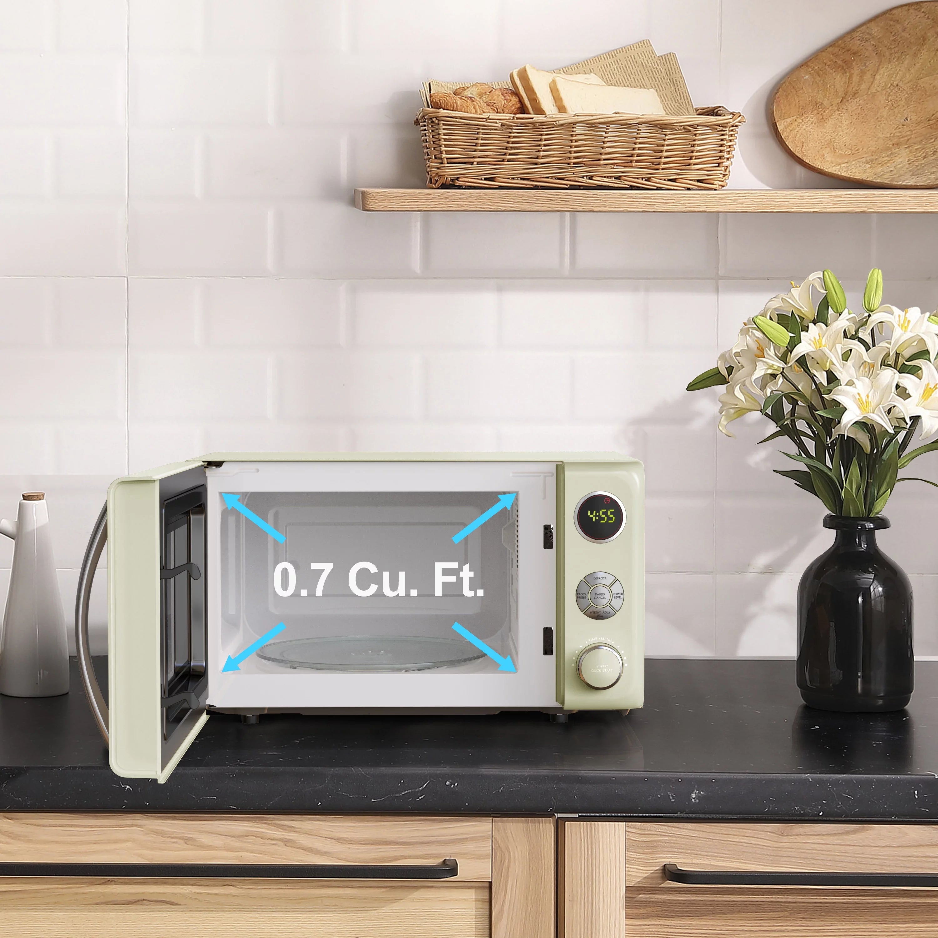 0.7 Cu ft Retro Countertop Microwave Oven, 700 Watts, Blue B4729