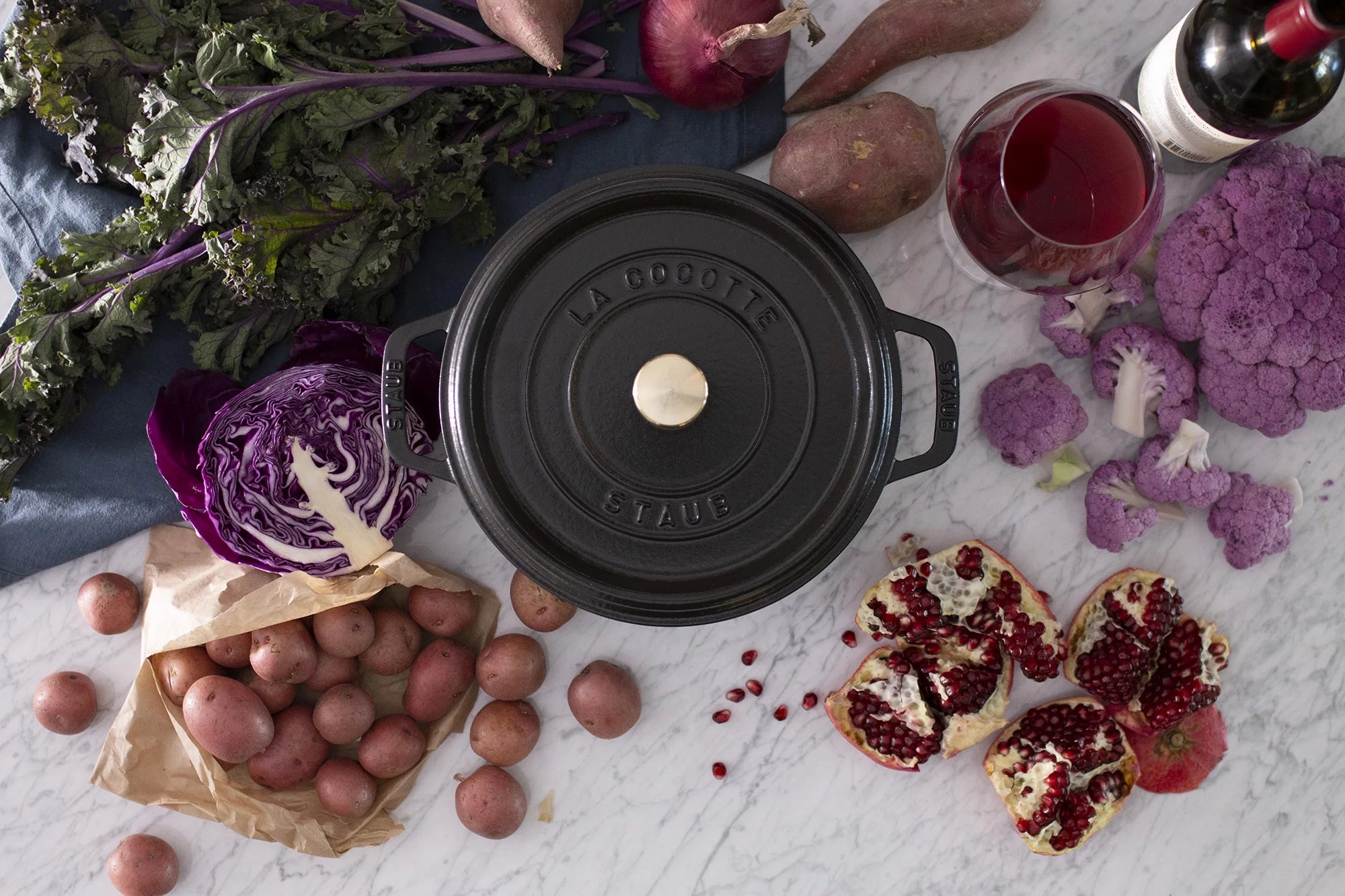 Matte Black Cast Iron 4-Qt Round Cocotte G3802