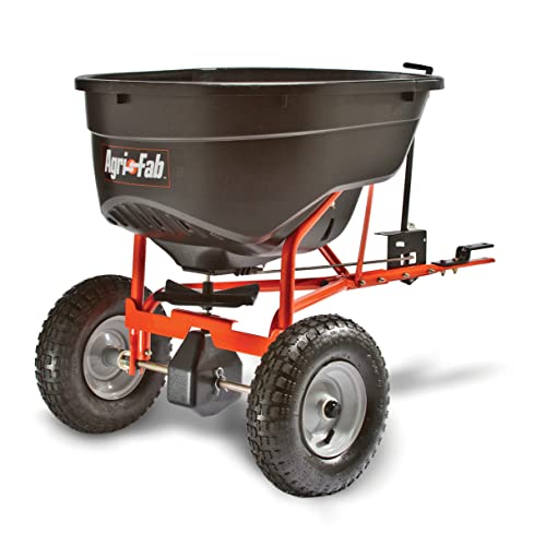 130-Pound Tow Spreader and 32oz Amine 2,4-D Weed Killer B63146